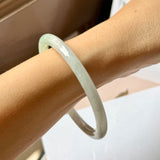 59.3mm A-Grade Natural Light Green Lavender Jadeite Traditional Round Slim Cut Bangle No.152116