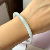 59.4mm A-Grade Natural Light Green Lavender Jadeite Traditional Round Slim Cut Bangle No.152119