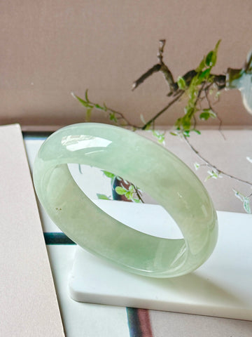 50.6mm A-Grade Light Green Jadeite Modern Oval Bangle No.151007