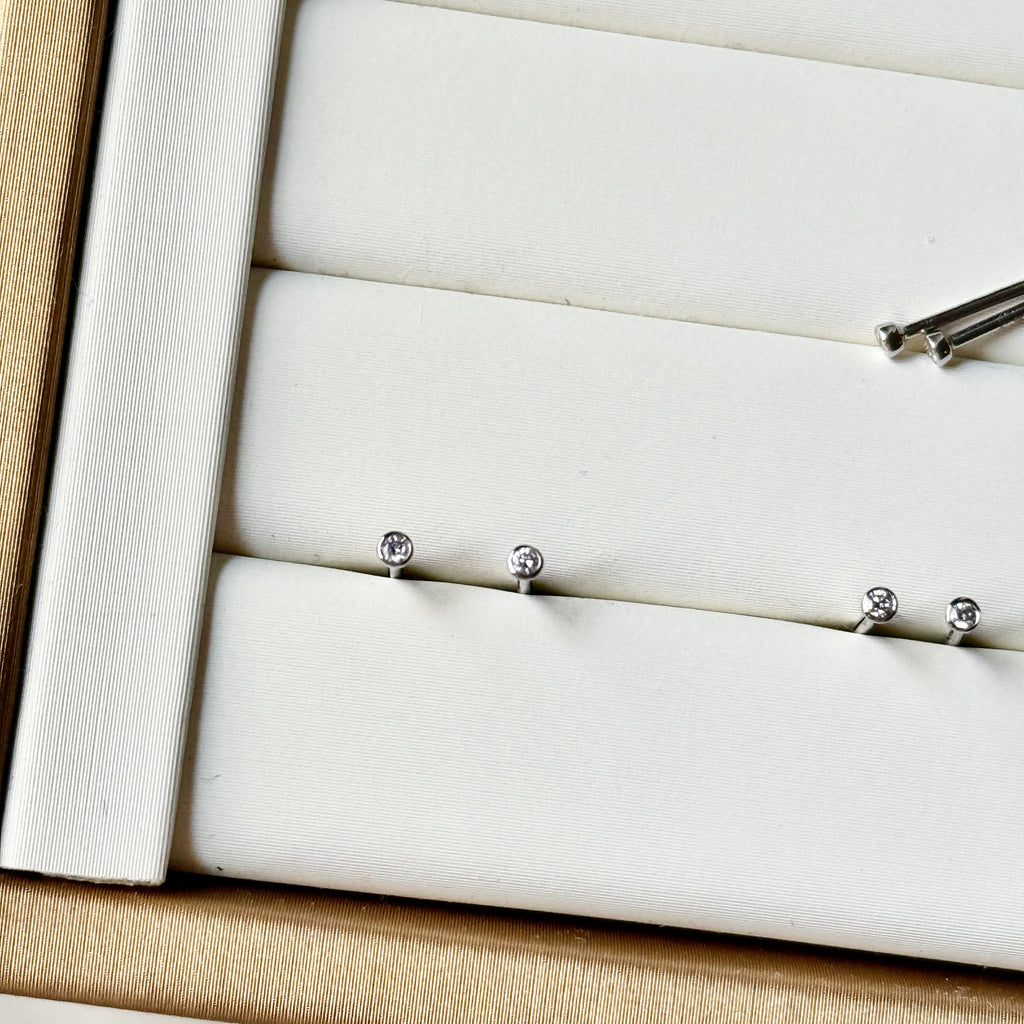 Diamond Stud Earring No. 700605