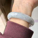 56.8mm A-Grade Natural Lavender Green Jadeite Modern Oval Bangle No.152061