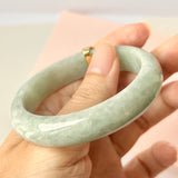 52.5mm A-Grade Natural Light Green Jadeite Modern Round Bangle with P.Petals Embellishment No.151978