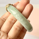 52.5mm A-Grade Natural Light Green Jadeite Modern Round Bangle with P.Petals Embellishment No.151978