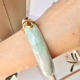 56.3mm A-Grade Natural Light Green Jadeite Modern Round Bangle with V.Petals Embellishment No.151976