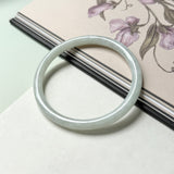 58.6mm A-Grade Natural Light Green Jadeite Traditional Round Slim Cut Bangle No.152083