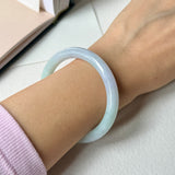 52.6mm A-Grade Natural Light Lavender Green Jadeite Traditional Round Bangle No.152098
