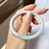 59.5mm A-Grade Natural Light Green Lavender Jadeite Traditional Round Slim Cut Bangle No.152114