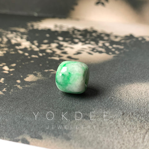 A-Grade Natural Moss On Snow Jadeite Barrel No.172235
