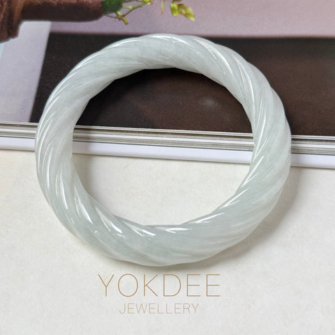 57.6mm A-Grade Natural Light Green Jadeite Traditional Round Bangle With Rope Carving No.151586