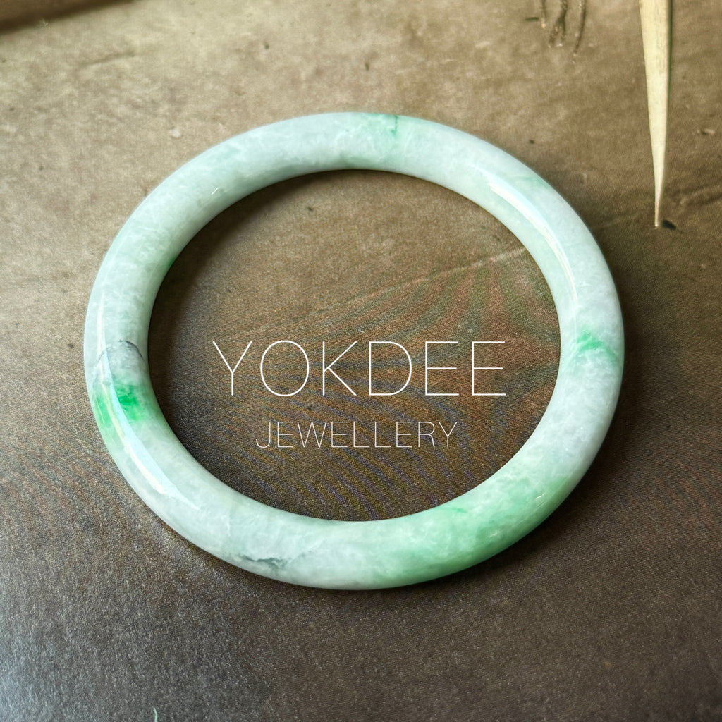 55.9mm A-Grade Natural Green Floral Jadeite Traditional Round Bangle No.  152200