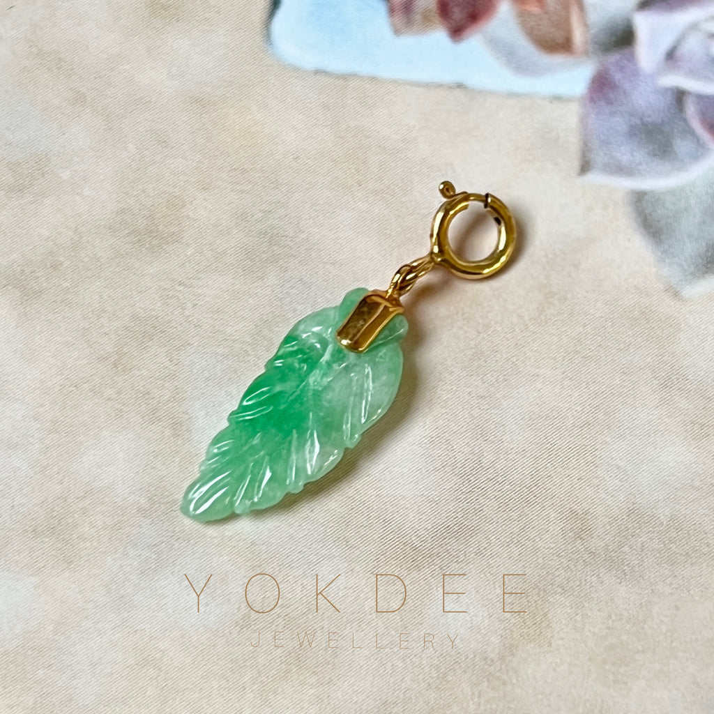 A-Grade Natural Moss On Snow Jadeite Leaf Charm No.170706