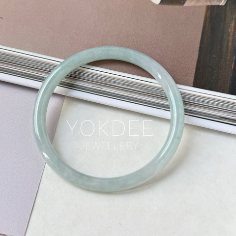 58.3mm A-Grade Natural Light Green Lavender Jadeite Traditional Round Slim Cut Bangle No. 152132