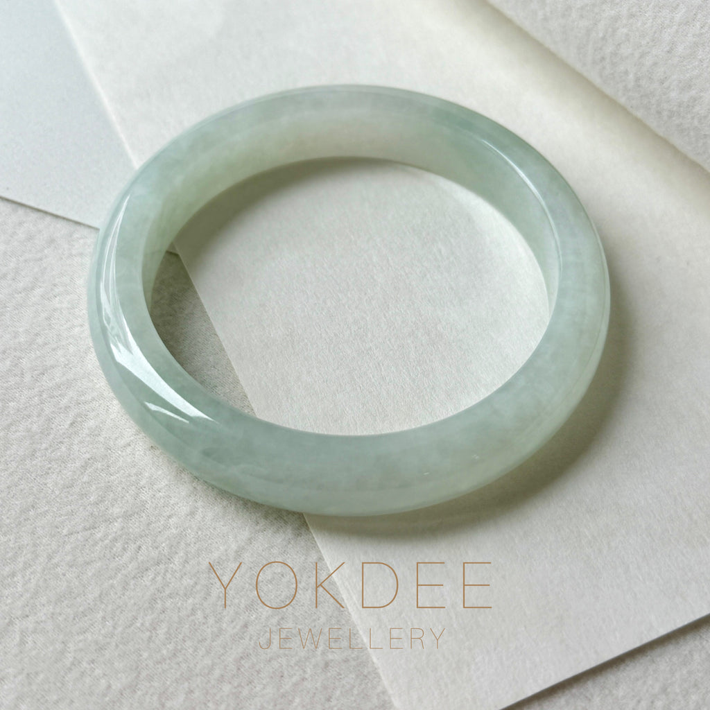 55mm A-Grade Natural Light Green Jadeite Modern Round Bangle No.152095