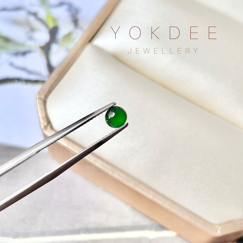 0.40cts Icy A-Grade Natural Imperial Green Jadeite Oval Cabochon No.130416