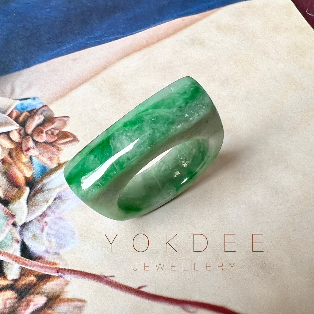 19.1mm A-Grade Natural Floral Imperial Jadeite Saddle Loaf Ring Band No.162342