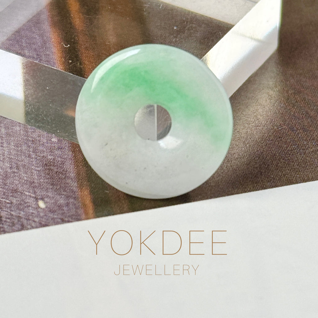 A-Grade Natural Moss On Snow Jadeite Donut No.172772