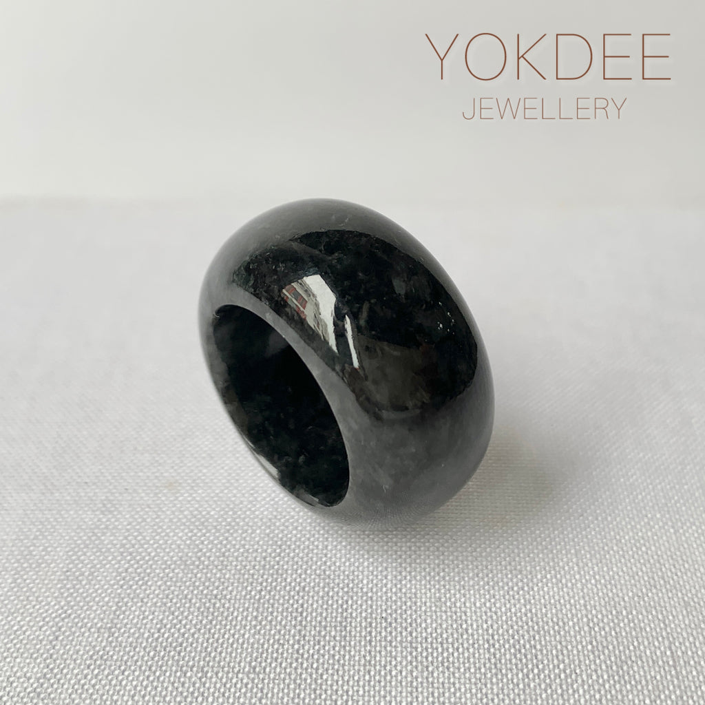 16.4mm A-Grade Natural Black Jadeite Ring Band No. 161347