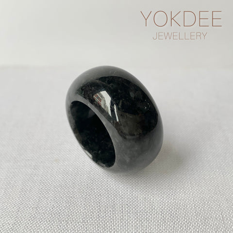 16.4mm A-Grade Natural Black Jadeite Ring Band No. 161347