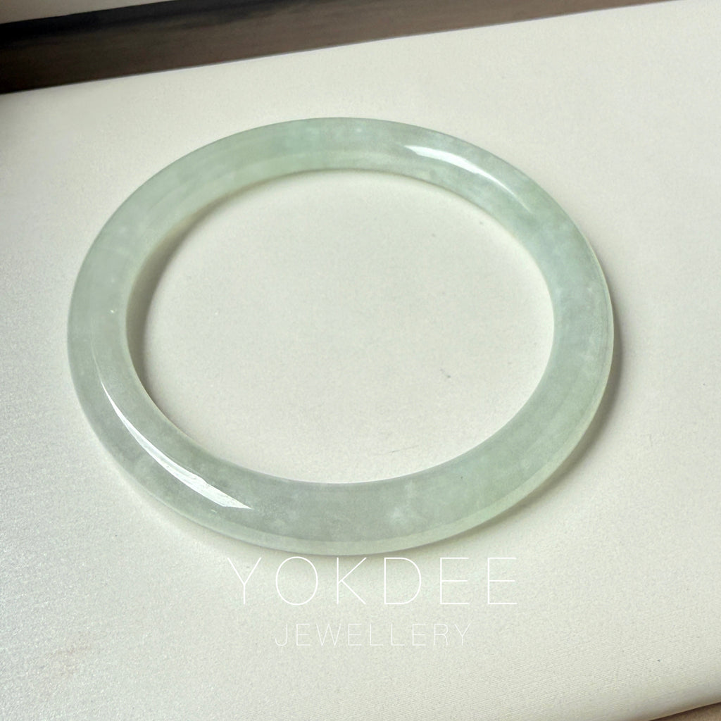 54.4mm A-Grade Natural Light Green Jadeite Traditional Round Bangle No.152043