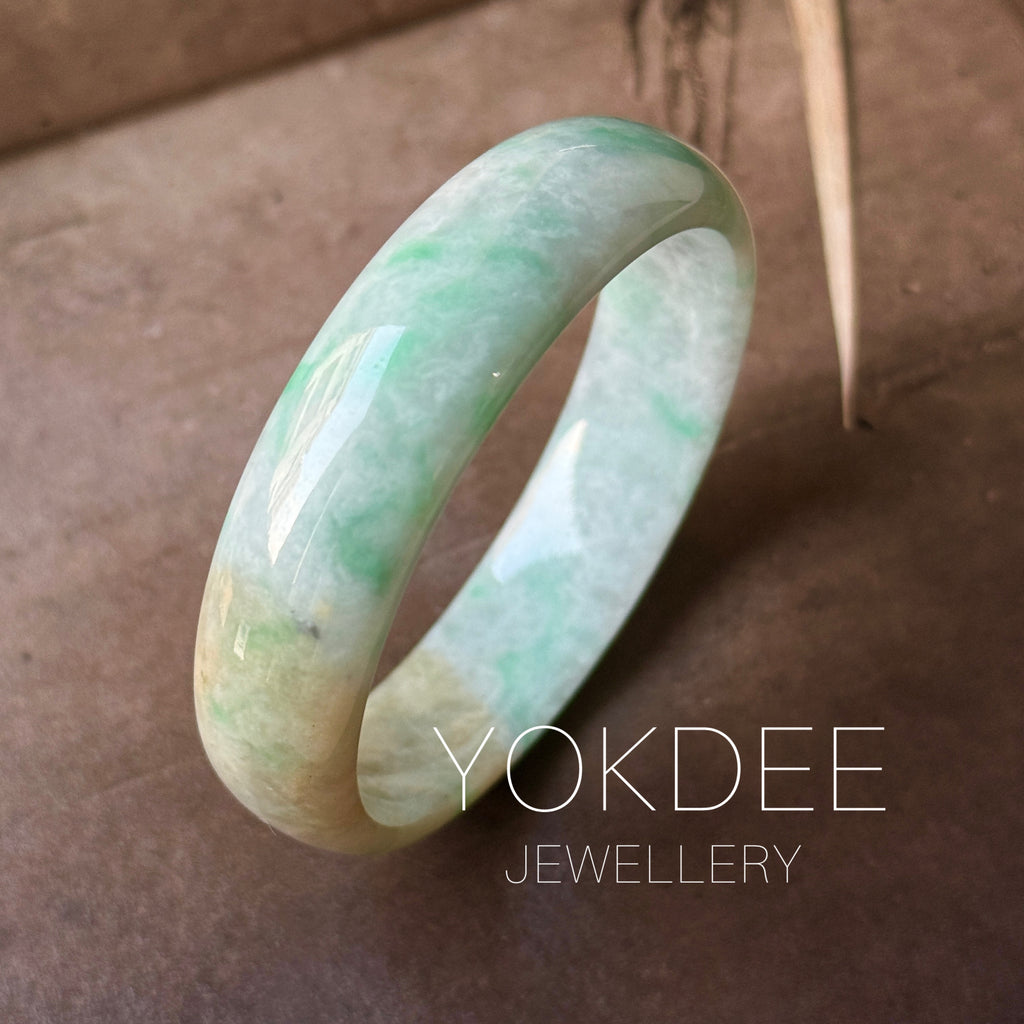 54.6mm A-Grade Natural Green Yellow Jadeite Modern Round Bangle No.151826