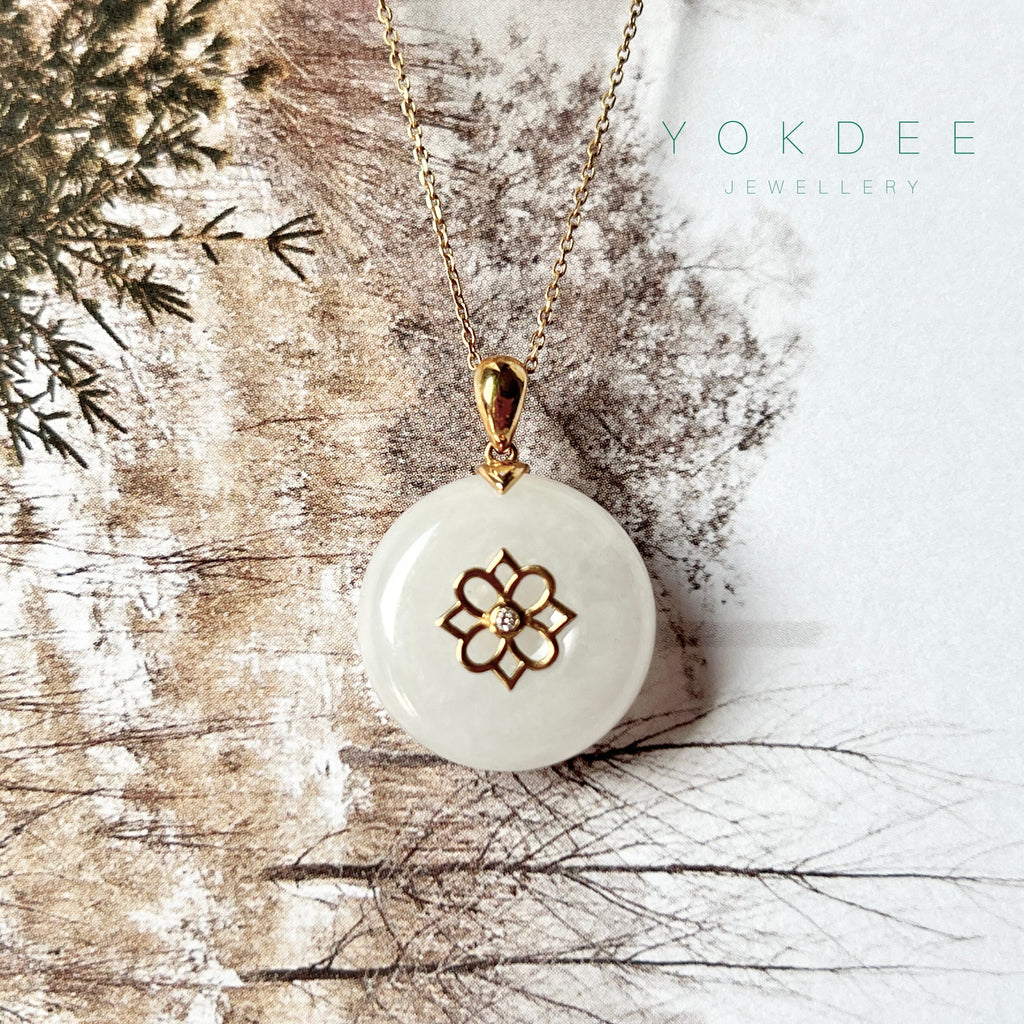 A-Grade White Jadeite Peranakan Tile Donut Pendant No.171718