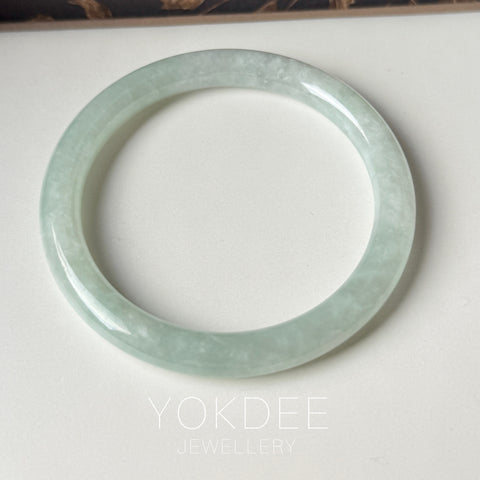 52.9mm A-Grade Natural Light Green Jadeite Traditional Round Bangle No.152046