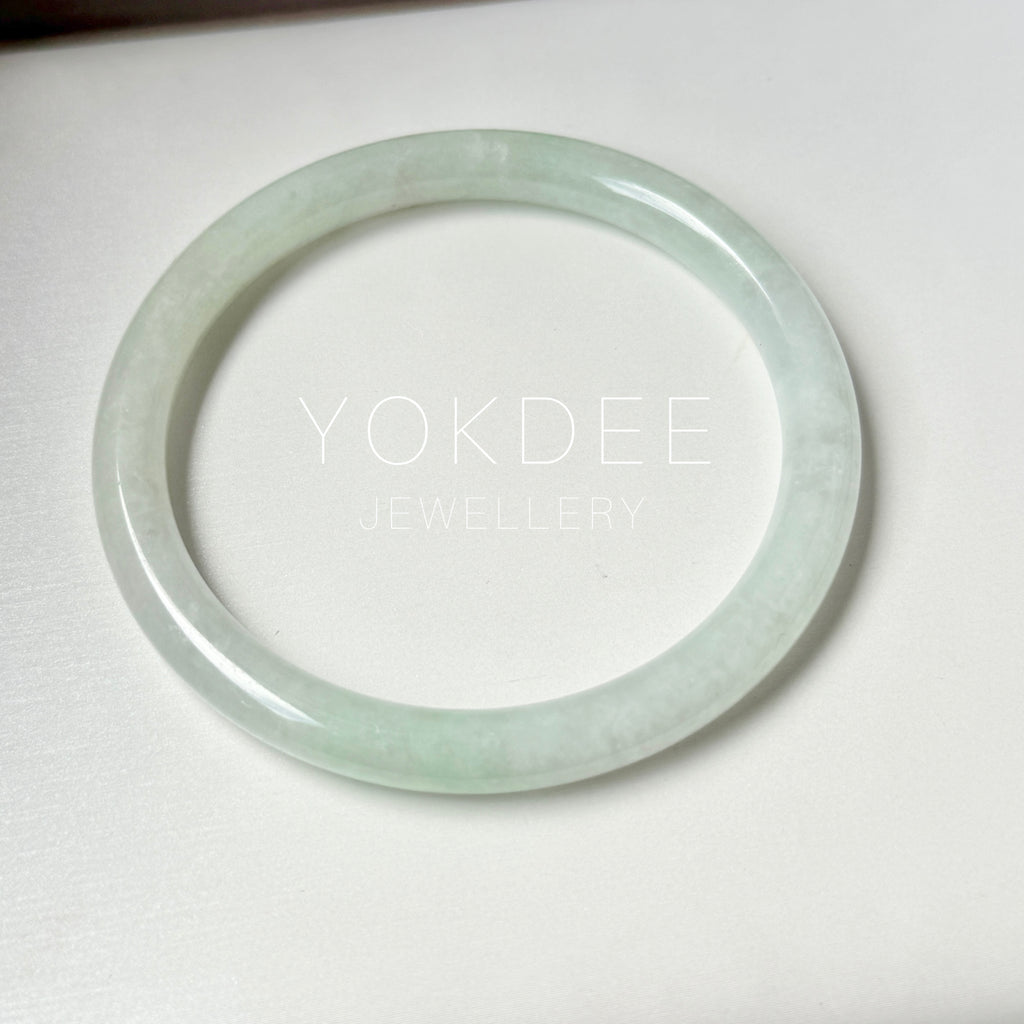 SOLD OUT: 55.9mm A-Grade Natural Light Green Jadeite Traditional Round Bangle No.152038
