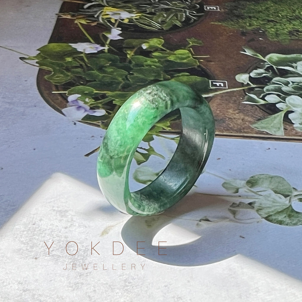 SOLD OUT: 17.1mm Imperial Green Jadeite Abacus Ring Band No.161834