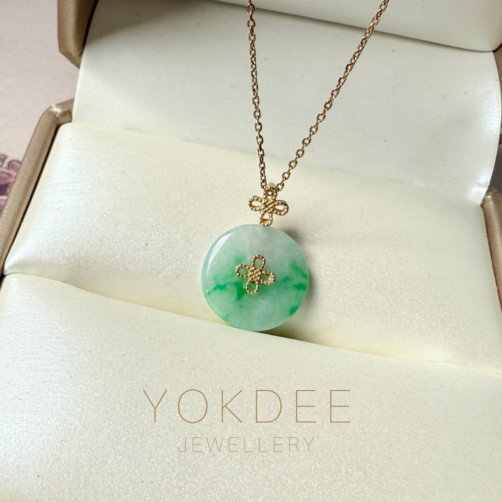 A-Grade Moss On Snow Jadeite M.Petals Lilac Flower Donut Pendant No.172617