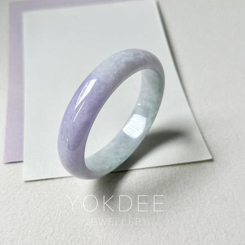 56.8mm A-Grade Natural Lavender Green Jadeite Modern Oval Bangle No.152061