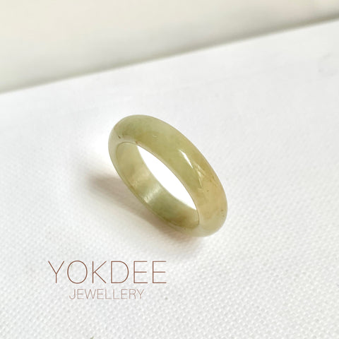 17mm A-Grade Natural  Yellowish Green Jadeite Ring Band No: 161903