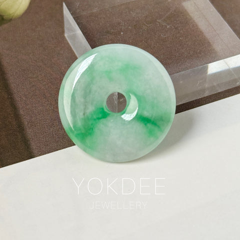 A-Grade Natural Moss On Snow Jadeite Donut No.172763