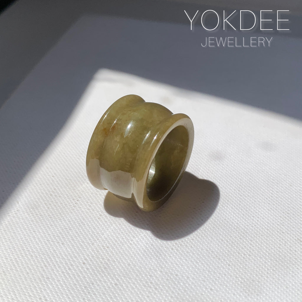 20mm A-Grade Dark Greenish Yellow Jadeite Archer Ring Band No.161689