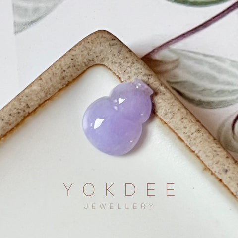 SOLD OUT: A-Grade Natural Lavender Jadeite Hulu (Calabash) No.171397