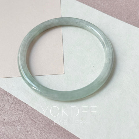 59.5mm A-Grade Natural Light Green Lavender Jadeite Traditional Round Slim Cut Bangle No. 152133