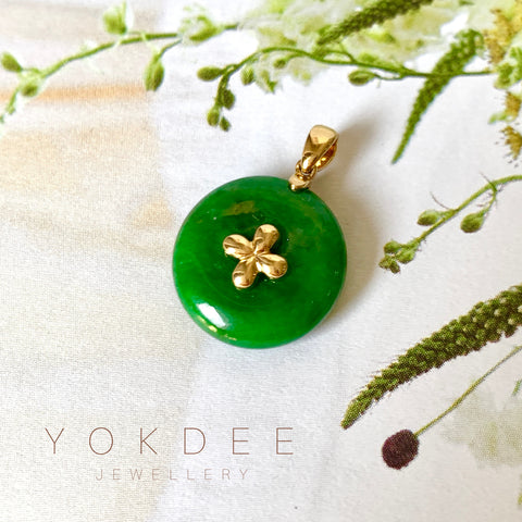 A-Grade Imperial Green Jadeite Donut Pendant (Lilac Flower) No.172148