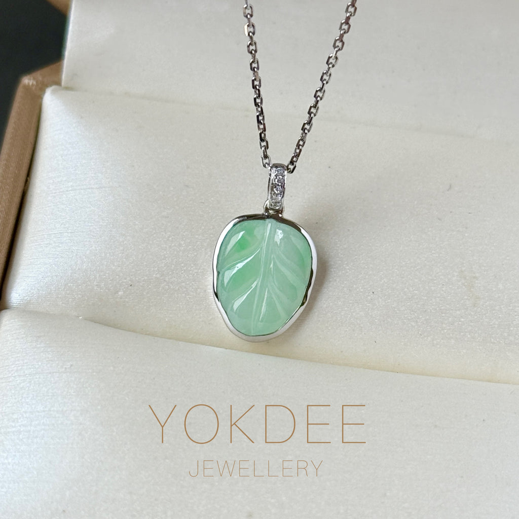 A-Grade Natural Moss On Snow Jadeite Leaf Pendant No. 172843