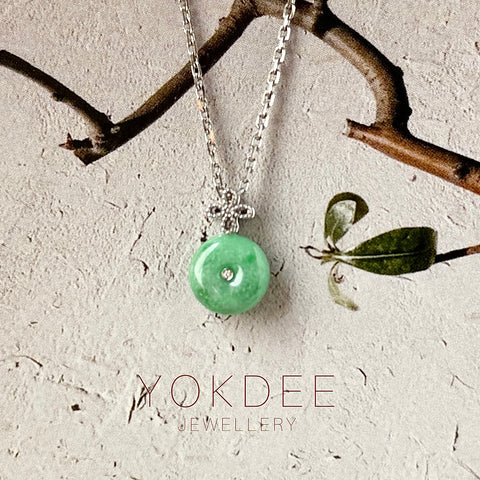 A-Grade Apple Green Jadeite M.Petals Lilac Flower Donut Pendant No.172782