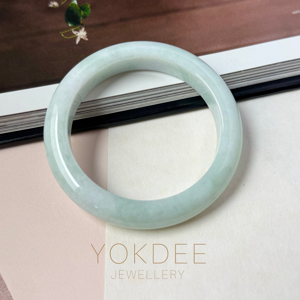53.9mm A-Grade Natural Light Green Jadeite Modern Round Bangle No.152126
