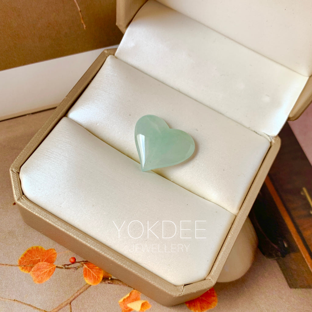 13.8 cts A-Grade Natural Light Green Jadeite Heart Shape No. 220557