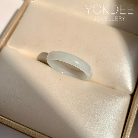 17.1mm A-Grade White Green Jadeite Slim Cut Ring Band No. 162602