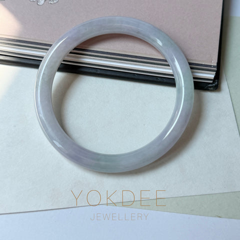 55.1mm A-Grade Natural Lavender Green Jadeite Traditional Round Bangle No.152078