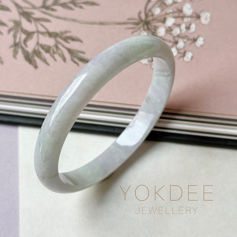 54.6mm A-Grade Natural Lavender Green Jadeite Modern Round Bangle No.152076
