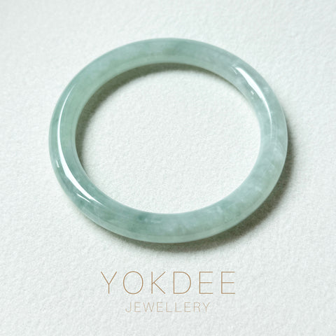 54.5mm A-Grade Natural Light Green Jadeite Traditional Round Bangle No.152048