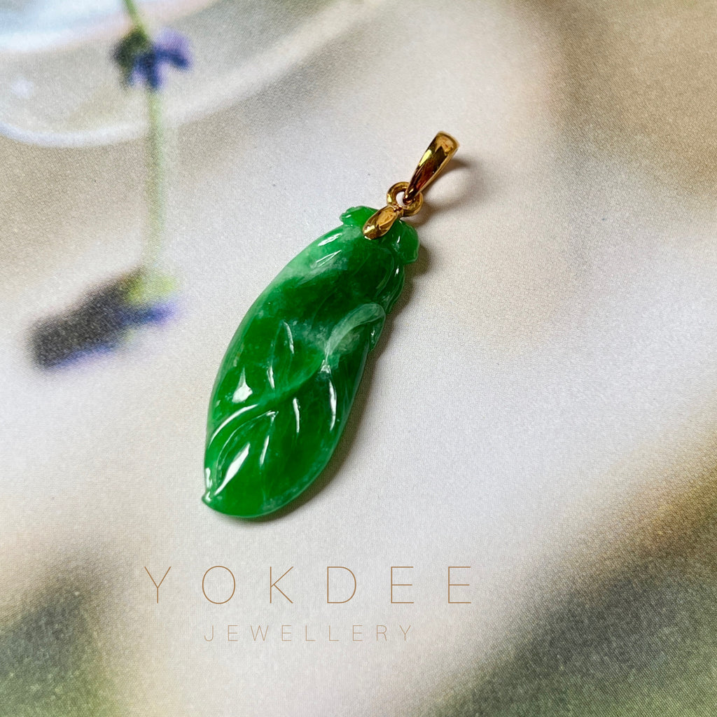 A-Grade Imperial Green Jadeite Orchid Pendant No.600136
