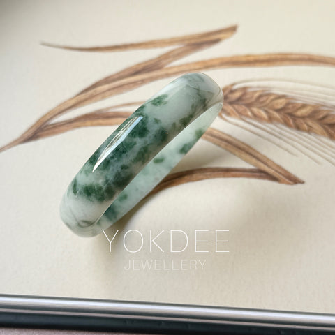52.5mm A-Grade Natural Bluish Floral Modern Round Bangle No. 152101
