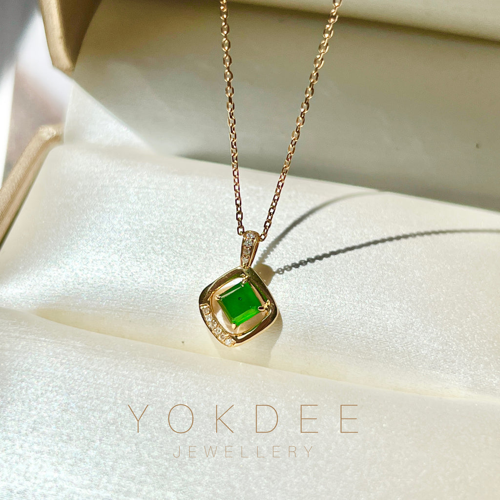Icy A-Grade Imperial Green Jadeite Pendant (Princess Belle) No.172105