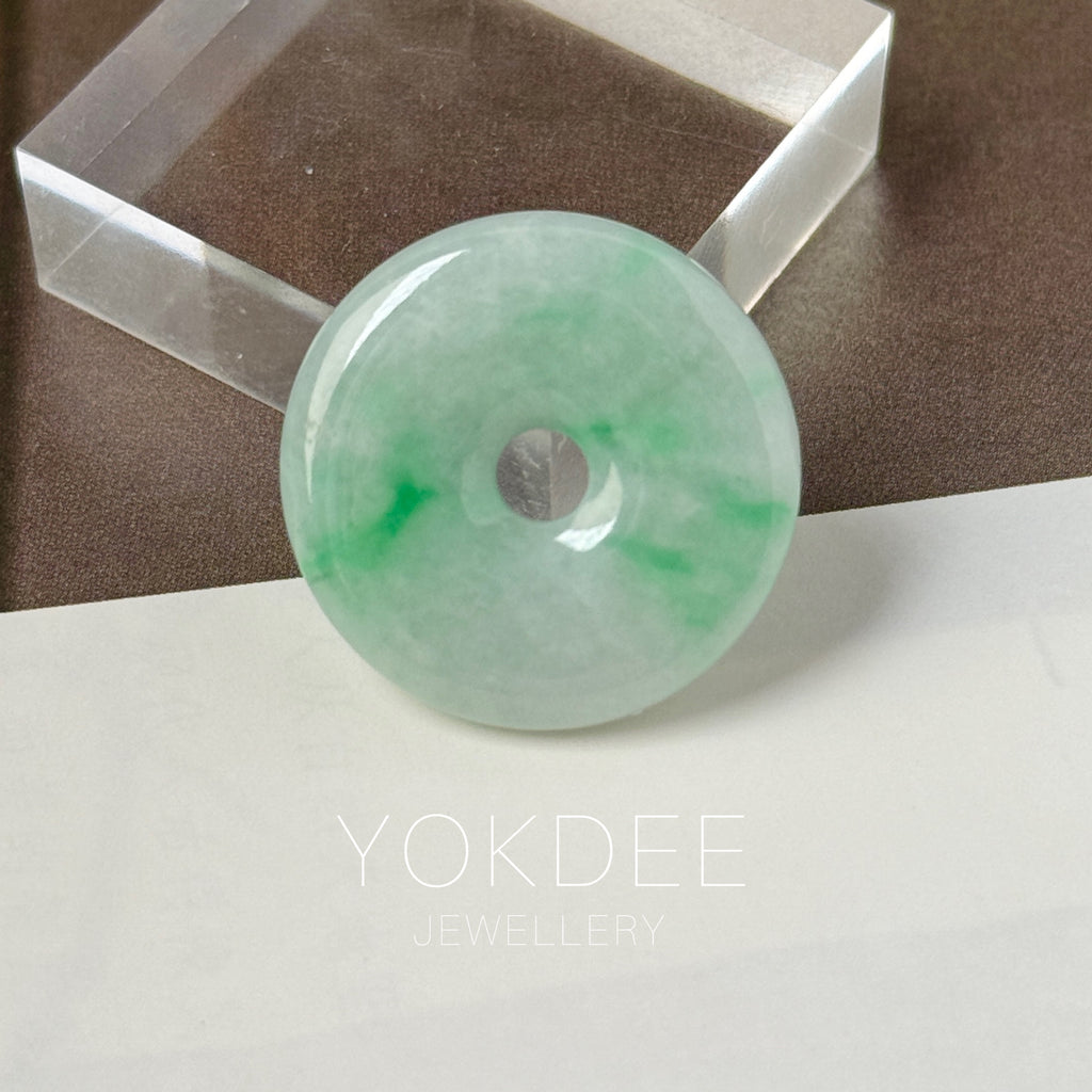A-Grade Natural Moss On Snow Jadeite Donut No.172766