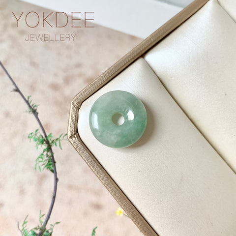 A-Grade Natural Light Green Jadeite Bagel No.172885