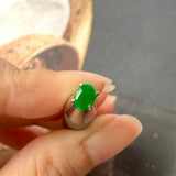 SOLD OUT: 0.5 cts A-Grade Natural Imperial Green Jadeite Oval Cabochon No.130086